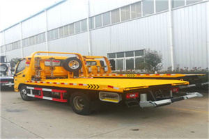 新郑附近拖车救援搭电